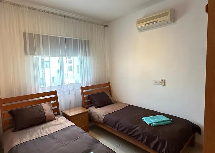 Three Bedroom Casa De Paphos