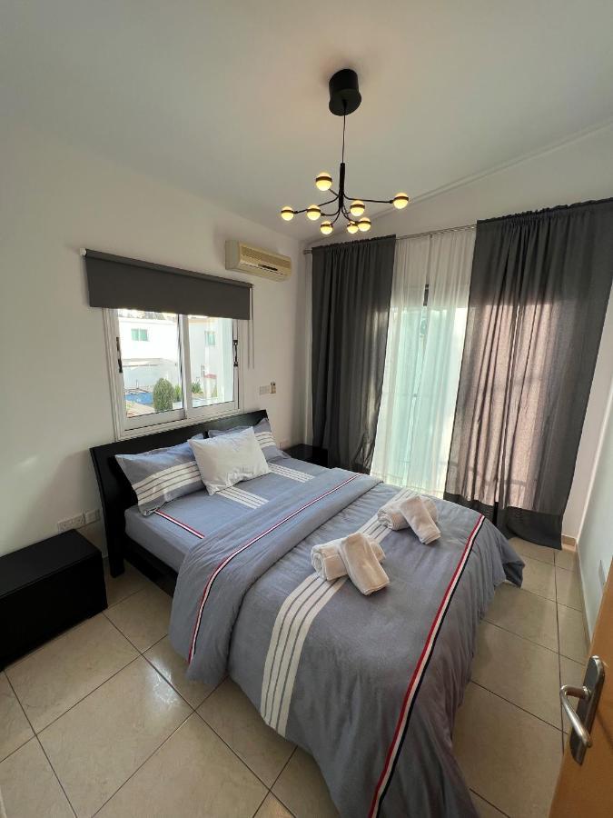 Three Bedroom Casa De Vilă Paphos